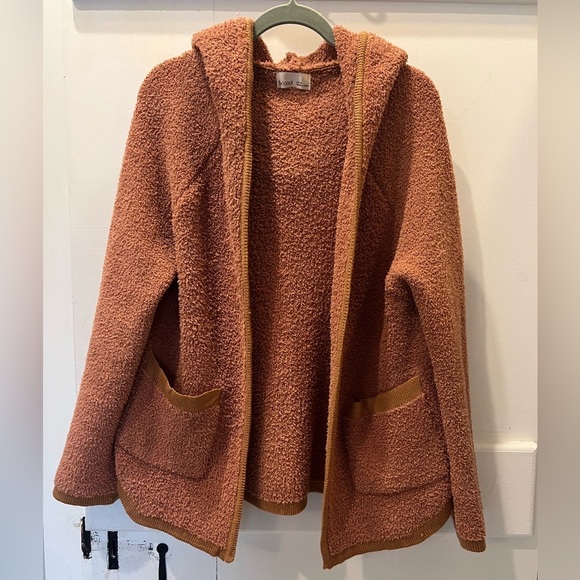 BE COOL Sweaters - Be Cool Women’s Open Sweater